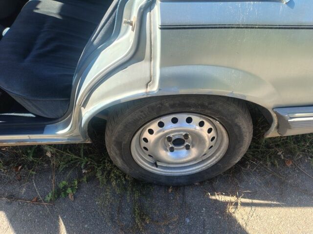 Серый Опель Рекорд, объемом двигателя 2.2 л и пробегом 30 тыс. км за 700 $, фото 3 на Automoto.ua