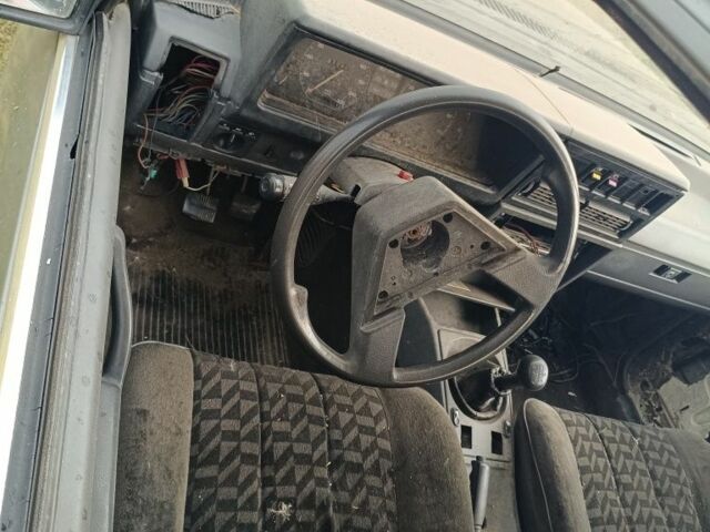 Серый Опель Рекорд, объемом двигателя 2.2 л и пробегом 300 тыс. км за 358 $, фото 2 на Automoto.ua