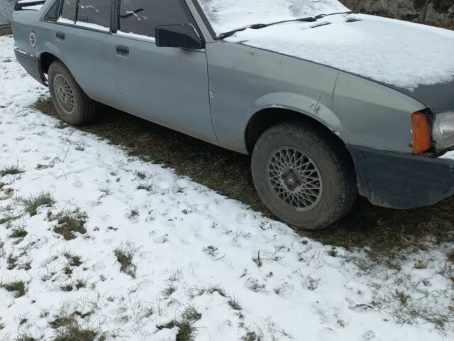 Сірий Опель Рекорд, об'ємом двигуна 0 л та пробігом 1 тис. км за 204 $, фото 1 на Automoto.ua