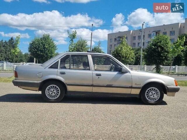 Серый Опель Рекорд, объемом двигателя 1.8 л и пробегом 150 тыс. км за 1750 $, фото 2 на Automoto.ua