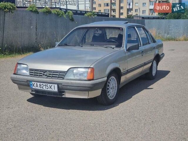 Серый Опель Рекорд, объемом двигателя 1.8 л и пробегом 150 тыс. км за 1750 $, фото 9 на Automoto.ua