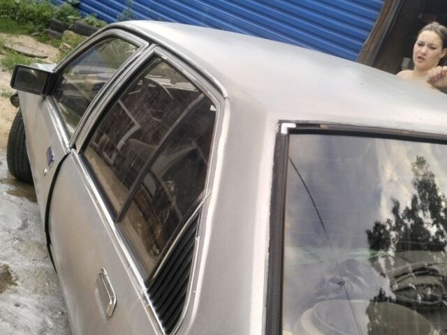 Сірий Опель Рекорд, об'ємом двигуна 2 л та пробігом 356 тис. км за 271 $, фото 3 на Automoto.ua