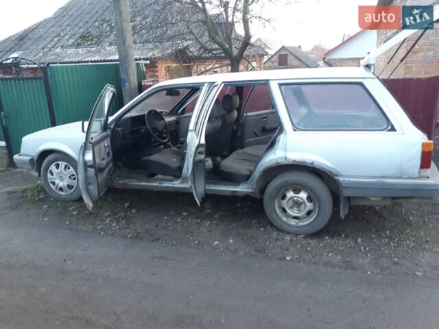 Сірий Опель Рекорд, об'ємом двигуна 2 л та пробігом 470 тис. км за 700 $, фото 4 на Automoto.ua