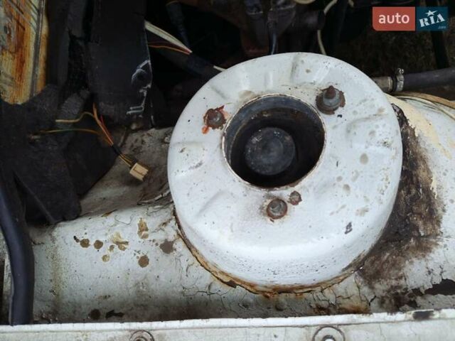 Серый Опель Рекорд, объемом двигателя 2.2 л и пробегом 600 тыс. км за 700 $, фото 5 на Automoto.ua