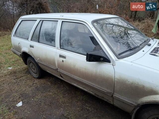 Серый Опель Рекорд, объемом двигателя 2.2 л и пробегом 600 тыс. км за 700 $, фото 1 на Automoto.ua