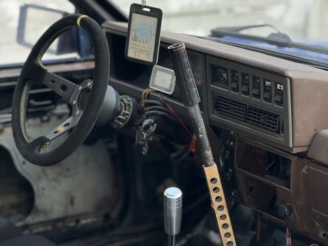 Синий Опель Рекорд, объемом двигателя 2 л и пробегом 50 тыс. км за 5000 $, фото 2 на Automoto.ua