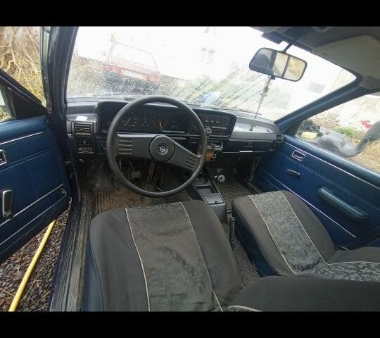 Синій Опель Рекорд, об'ємом двигуна 1.9 л та пробігом 72 тис. км за 534 $, фото 6 на Automoto.ua