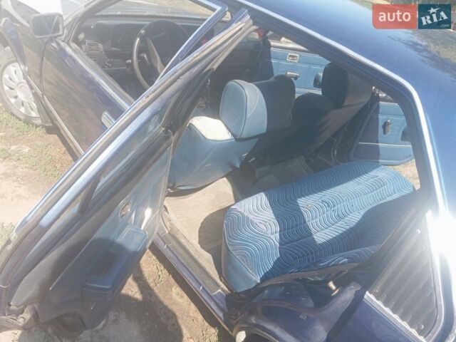 Синий Опель Рекорд, объемом двигателя 2 л и пробегом 50 тыс. км за 1100 $, фото 5 на Automoto.ua