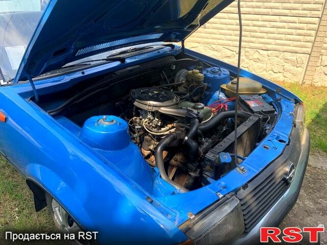 Синий Опель Рекорд, объемом двигателя 2 л и пробегом 200 тыс. км за 1500 $, фото 8 на Automoto.ua