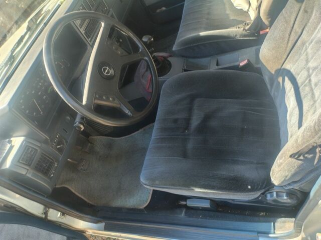 Синій Опель Рекорд, об'ємом двигуна 2.2 л та пробігом 30 тис. км за 700 $, фото 5 на Automoto.ua