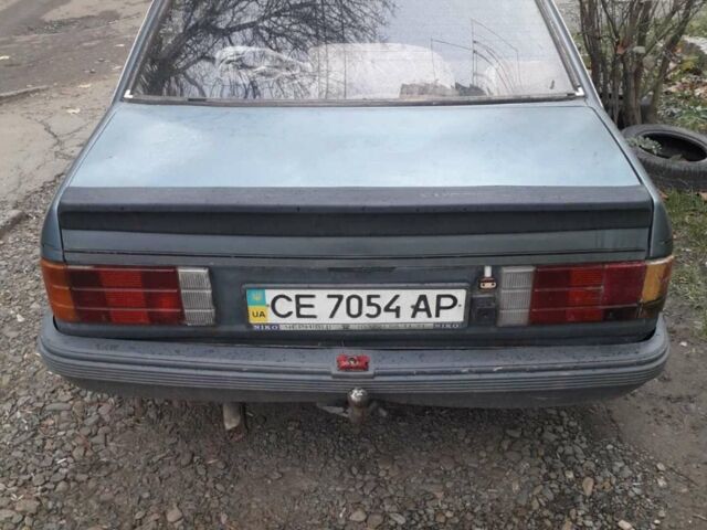 Синій Опель Рекорд, об'ємом двигуна 2 л та пробігом 300 тис. км за 700 $, фото 3 на Automoto.ua