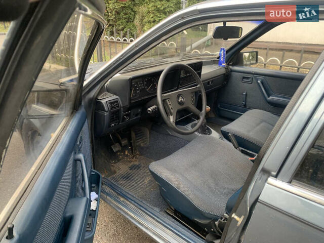 Синий Опель Рекорд, объемом двигателя 0 л и пробегом 170 тыс. км за 1200 $, фото 5 на Automoto.ua