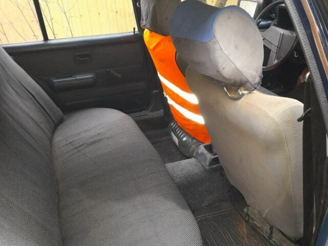 Синий Опель Рекорд, объемом двигателя 2.3 л и пробегом 1000 тыс. км за 999 $, фото 4 на Automoto.ua