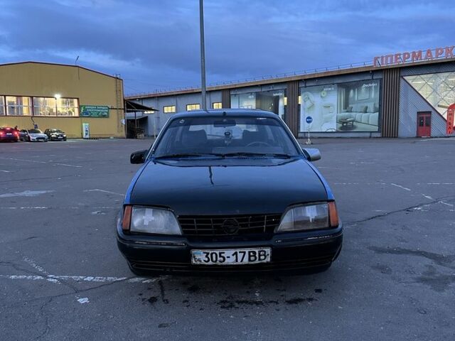 Синій Опель Рекорд, об'ємом двигуна 0 л та пробігом 300 тис. км за 476 $, фото 4 на Automoto.ua