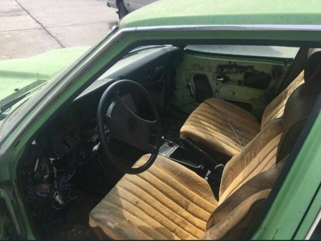 Зелений Опель Рекорд, об'ємом двигуна 2 л та пробігом 190 тис. км за 1499 $, фото 3 на Automoto.ua