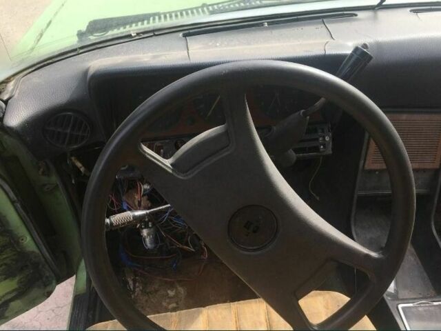 Зелений Опель Рекорд, об'ємом двигуна 2 л та пробігом 190 тис. км за 1499 $, фото 4 на Automoto.ua