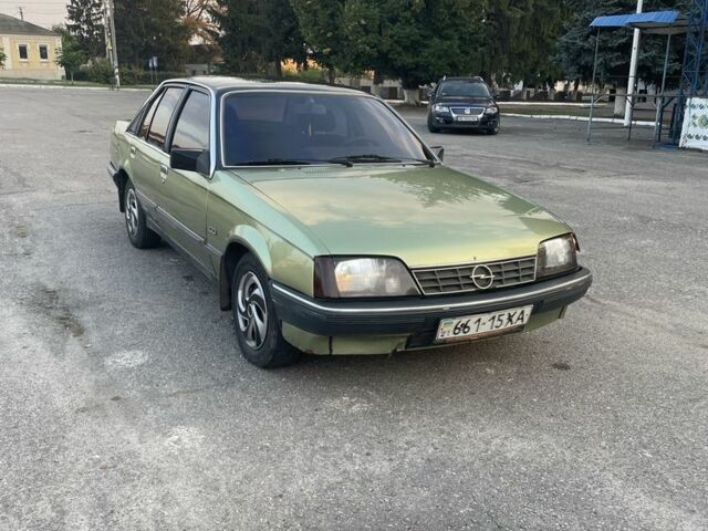Зелений Опель Рекорд, об'ємом двигуна 2 л та пробігом 1 тис. км за 1505 $, фото 1 на Automoto.ua