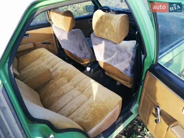 Зелений Опель Рекорд, об'ємом двигуна 1.9 л та пробігом 300 тис. км за 582 $, фото 5 на Automoto.ua