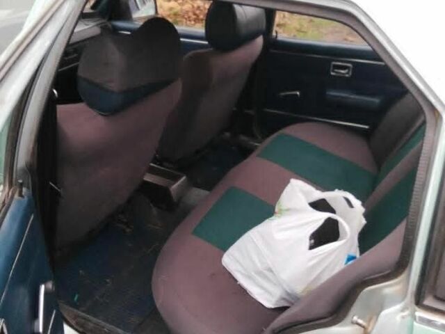 Зеленый Опель Рекорд, объемом двигателя 2 л и пробегом 83 тыс. км за 953 $, фото 2 на Automoto.ua