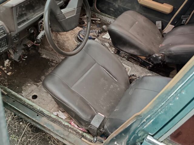 Зеленый Опель Рекорд, объемом двигателя 2 л и пробегом 2 тыс. км за 500 $, фото 4 на Automoto.ua