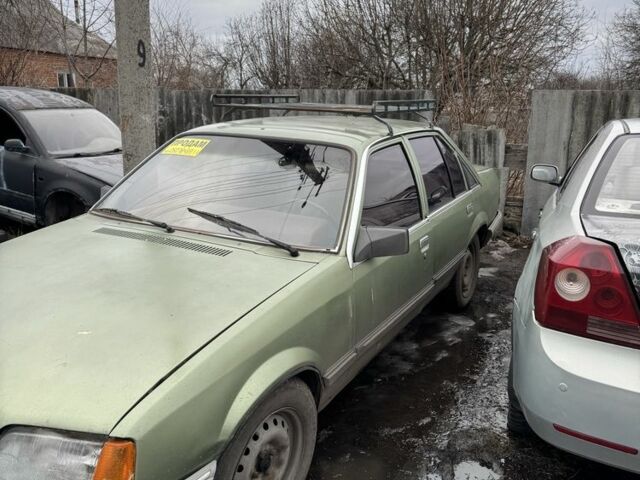 Зеленый Опель Рекорд, объемом двигателя 2 л и пробегом 1000 тыс. км за 1106 $, фото 2 на Automoto.ua