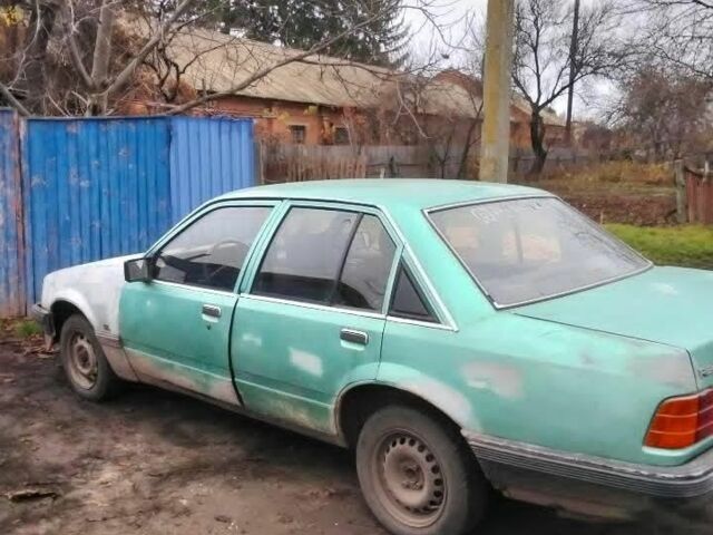 Зеленый Опель Рекорд, объемом двигателя 2 л и пробегом 83 тыс. км за 953 $, фото 4 на Automoto.ua