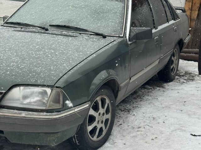 Зелений Опель Рекорд, об'ємом двигуна 1.8 л та пробігом 320 тис. км за 1087 $, фото 15 на Automoto.ua