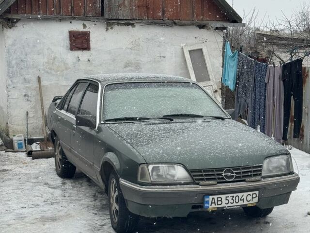 Зелений Опель Рекорд, об'ємом двигуна 1.8 л та пробігом 320 тис. км за 1087 $, фото 18 на Automoto.ua