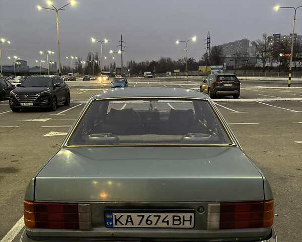 Зеленый Опель Рекорд, объемом двигателя 1.8 л и пробегом 220 тыс. км за 1400 $, фото 4 на Automoto.ua