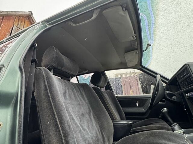 Зелений Опель Рекорд, об'ємом двигуна 1.8 л та пробігом 320 тис. км за 1087 $, фото 4 на Automoto.ua