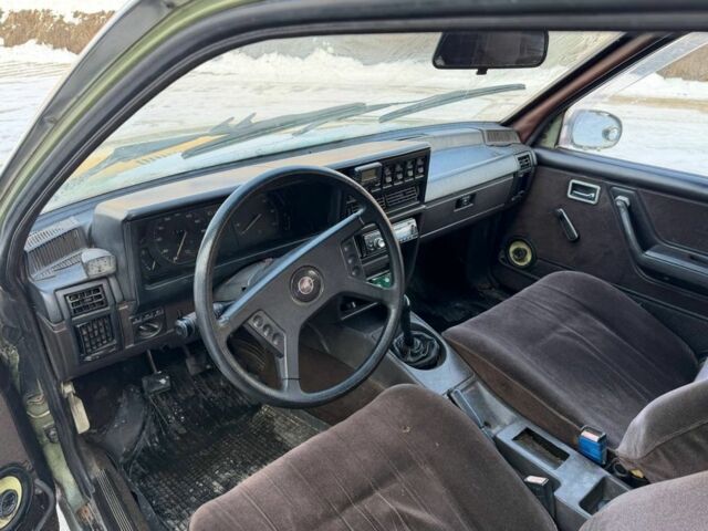 Зелений Опель Рекорд, об'ємом двигуна 2 л та пробігом 155 тис. км за 500 $, фото 5 на Automoto.ua