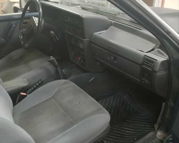 Зеленый Опель Рекорд, объемом двигателя 0 л и пробегом 500 тыс. км за 1000 $, фото 6 на Automoto.ua