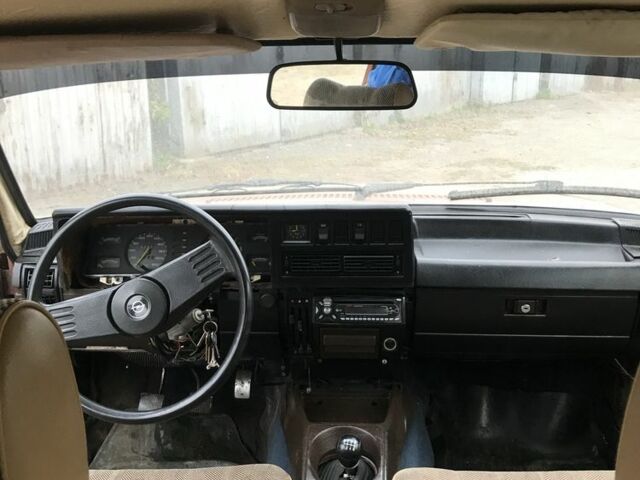 Оранжевый Опель Рекорд, объемом двигателя 1.8 л и пробегом 999 тыс. км за 300 $, фото 7 на Automoto.ua