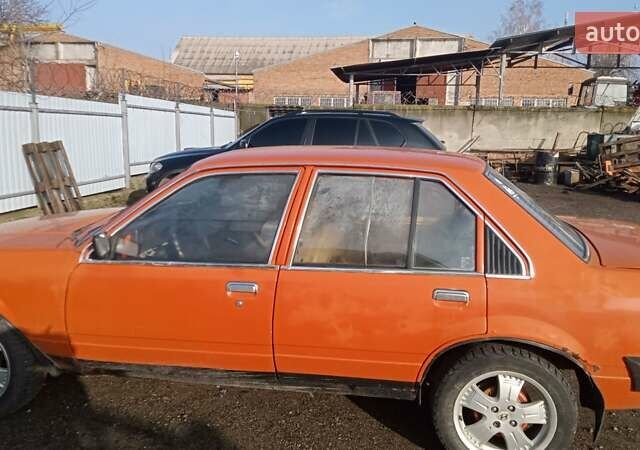 Оранжевый Опель Рекорд, объемом двигателя 1.9 л и пробегом 250 тыс. км за 650 $, фото 2 на Automoto.ua