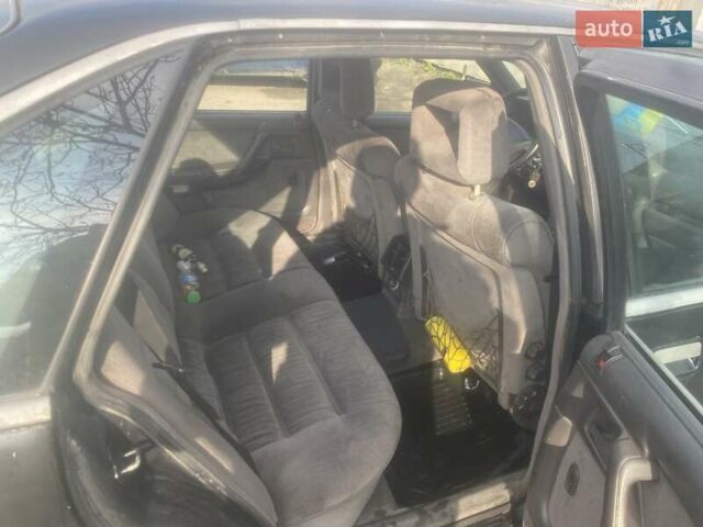 Черный Опель Сенатор, объемом двигателя 2.8 л и пробегом 300 тыс. км за 2000 $, фото 4 на Automoto.ua