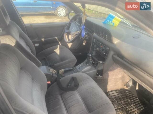 Черный Опель Сенатор, объемом двигателя 2.8 л и пробегом 300 тыс. км за 2000 $, фото 2 на Automoto.ua