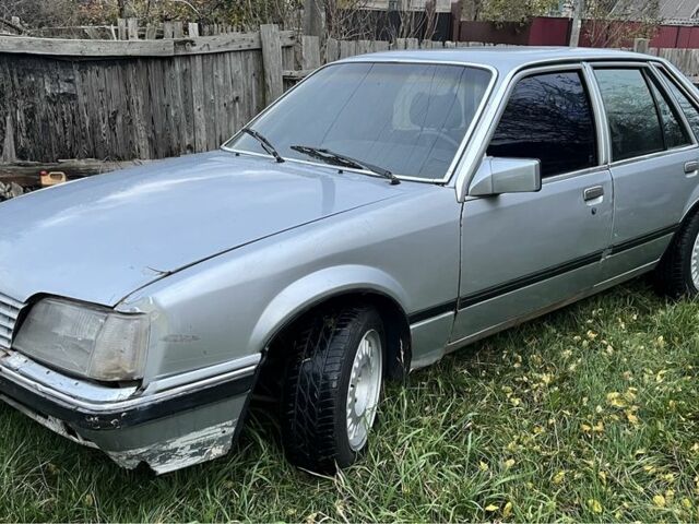 Серый Опель Сенатор, объемом двигателя 2.2 л и пробегом 200 тыс. км за 500 $, фото 1 на Automoto.ua