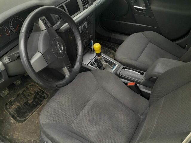 Білий Опель Сігнум, об'ємом двигуна 1.9 л та пробігом 300 тис. км за 1500 $, фото 3 на Automoto.ua