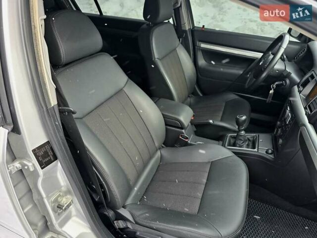 Белый Опель Сигнум, объемом двигателя 1.8 л и пробегом 208 тыс. км за 4900 $, фото 31 на Automoto.ua