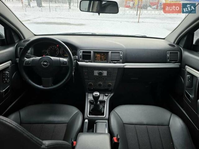 Белый Опель Сигнум, объемом двигателя 1.8 л и пробегом 208 тыс. км за 4900 $, фото 24 на Automoto.ua