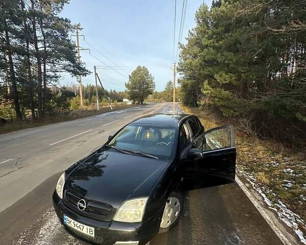 Черный Опель Сигнум, объемом двигателя 2.2 л и пробегом 400 тыс. км за 4300 $, фото 9 на Automoto.ua
