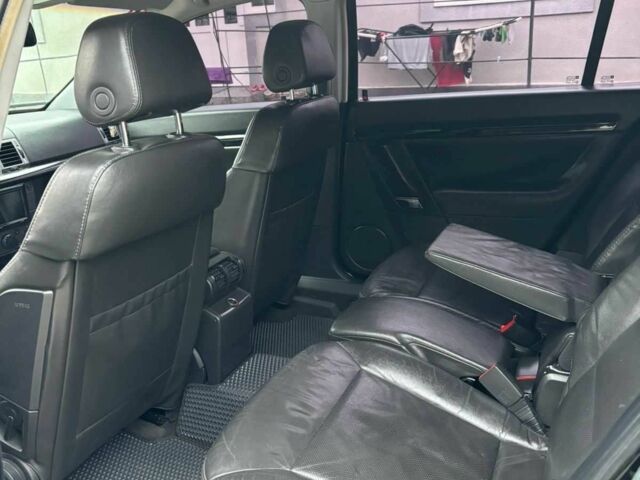 Черный Опель Сигнум, объемом двигателя 3 л и пробегом 290 тыс. км за 3850 $, фото 9 на Automoto.ua