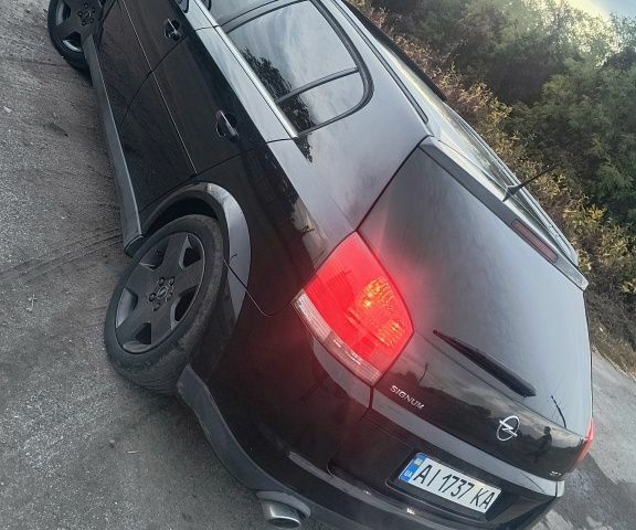 Чорний Опель Сігнум, об'ємом двигуна 2 л та пробігом 312 тис. км за 4316 $, фото 1 на Automoto.ua