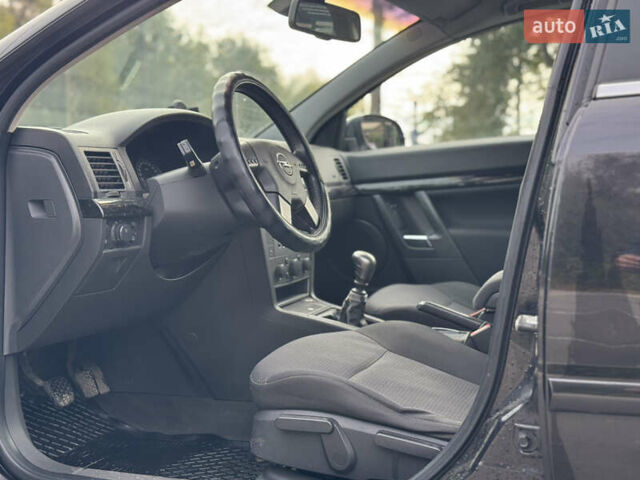 Чорний Опель Сігнум, об'ємом двигуна 2.2 л та пробігом 255 тис. км за 3950 $, фото 9 на Automoto.ua