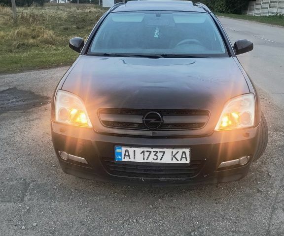 Чорний Опель Сігнум, об'ємом двигуна 2 л та пробігом 312 тис. км за 4316 $, фото 3 на Automoto.ua