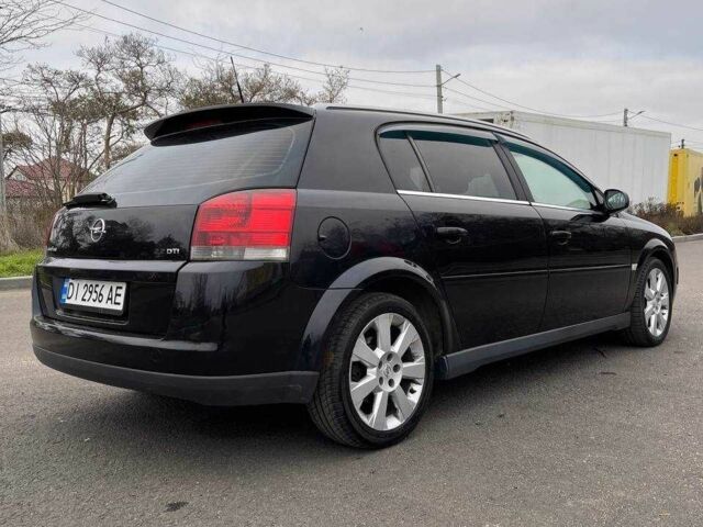 Черный Опель Сигнум, объемом двигателя 2.2 л и пробегом 297 тыс. км за 4600 $, фото 2 на Automoto.ua