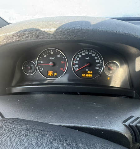 Черный Опель Сигнум, объемом двигателя 3 л и пробегом 301 тыс. км за 3000 $, фото 8 на Automoto.ua