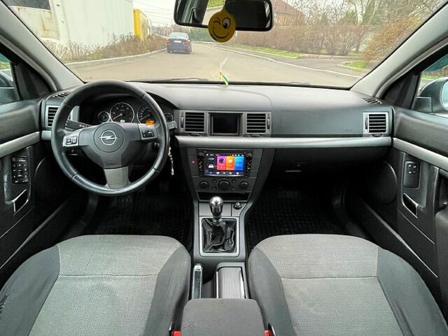 Чорний Опель Сігнум, об'ємом двигуна 2.2 л та пробігом 297 тис. км за 4600 $, фото 6 на Automoto.ua