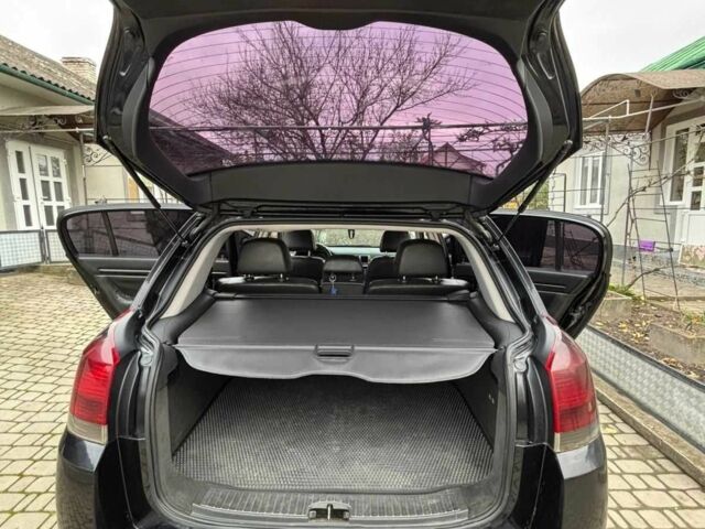 Черный Опель Сигнум, объемом двигателя 3 л и пробегом 290 тыс. км за 3850 $, фото 11 на Automoto.ua