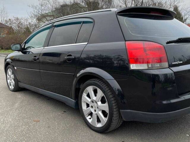 Черный Опель Сигнум, объемом двигателя 2.2 л и пробегом 297 тыс. км за 4600 $, фото 4 на Automoto.ua